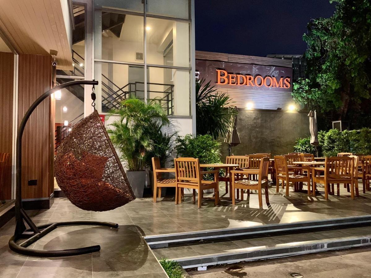 The Bedrooms Boutique Hotel Bangkok Extérieur photo