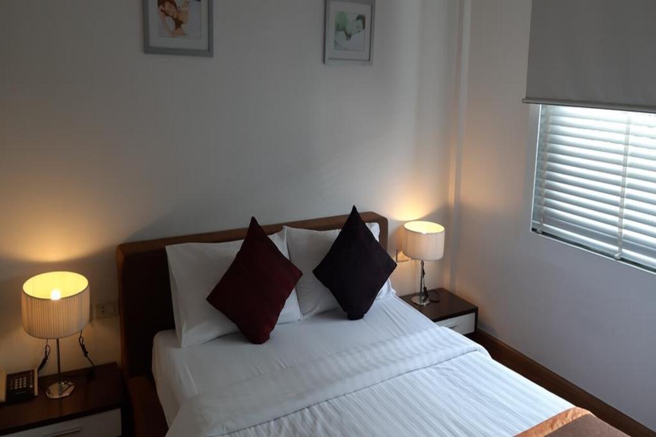 The Bedrooms Boutique Hotel Bangkok Extérieur photo