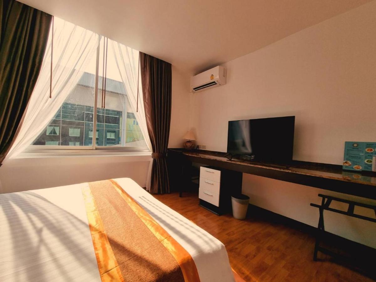 The Bedrooms Boutique Hotel Bangkok Extérieur photo