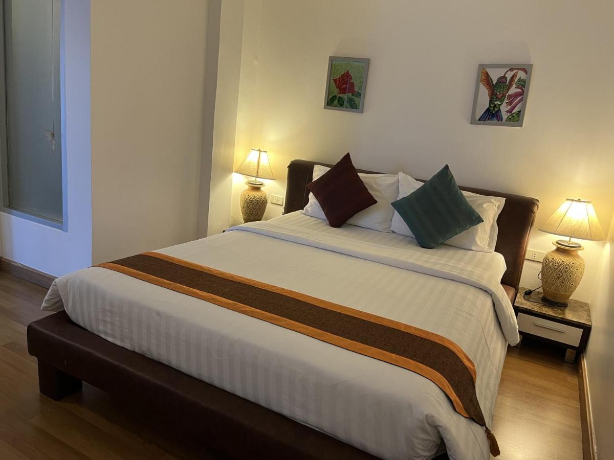 The Bedrooms Boutique Hotel Bangkok Extérieur photo