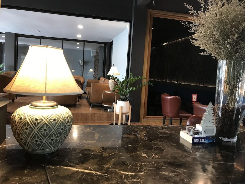 The Bedrooms Boutique Hotel Bangkok Extérieur photo