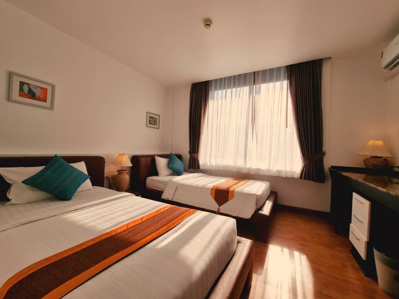 The Bedrooms Boutique Hotel Bangkok Extérieur photo